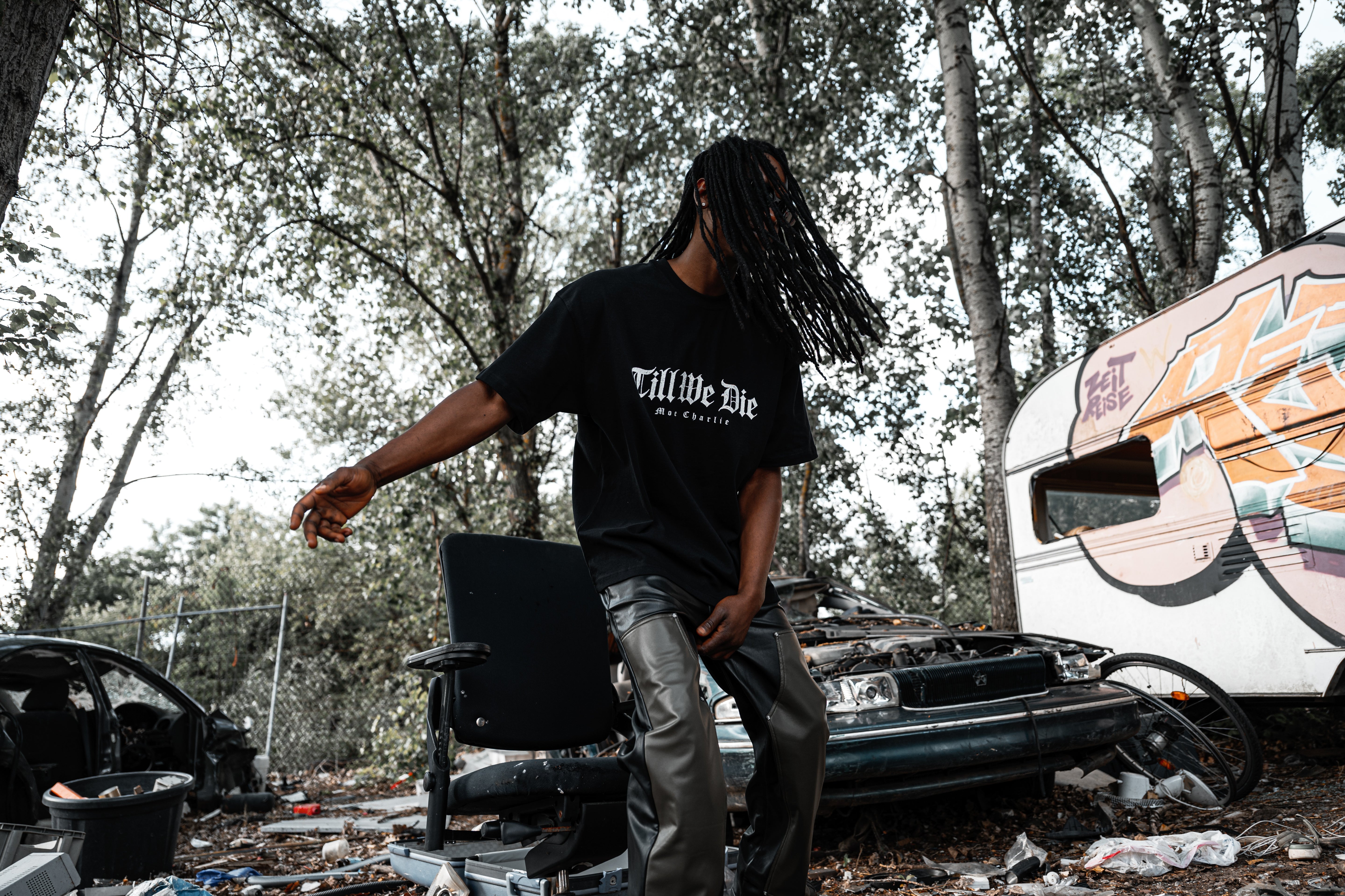 Till We Die Oversize T-Shirt in Schwarz