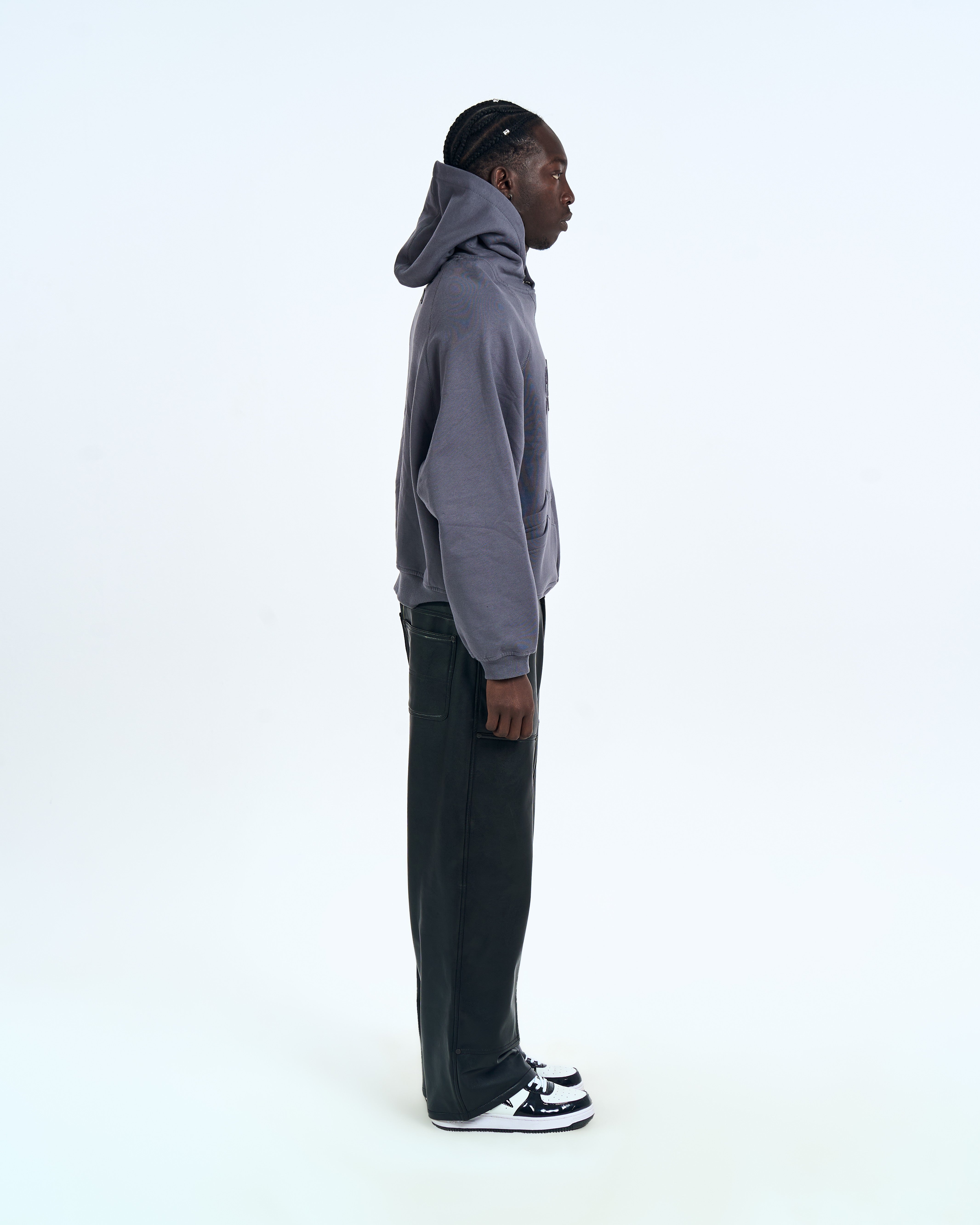 Cangaroo Hoodie MOE CHARLIE in Grau, linke Seitenansicht, Kapuze und locker fallende Oversize-Silhouette