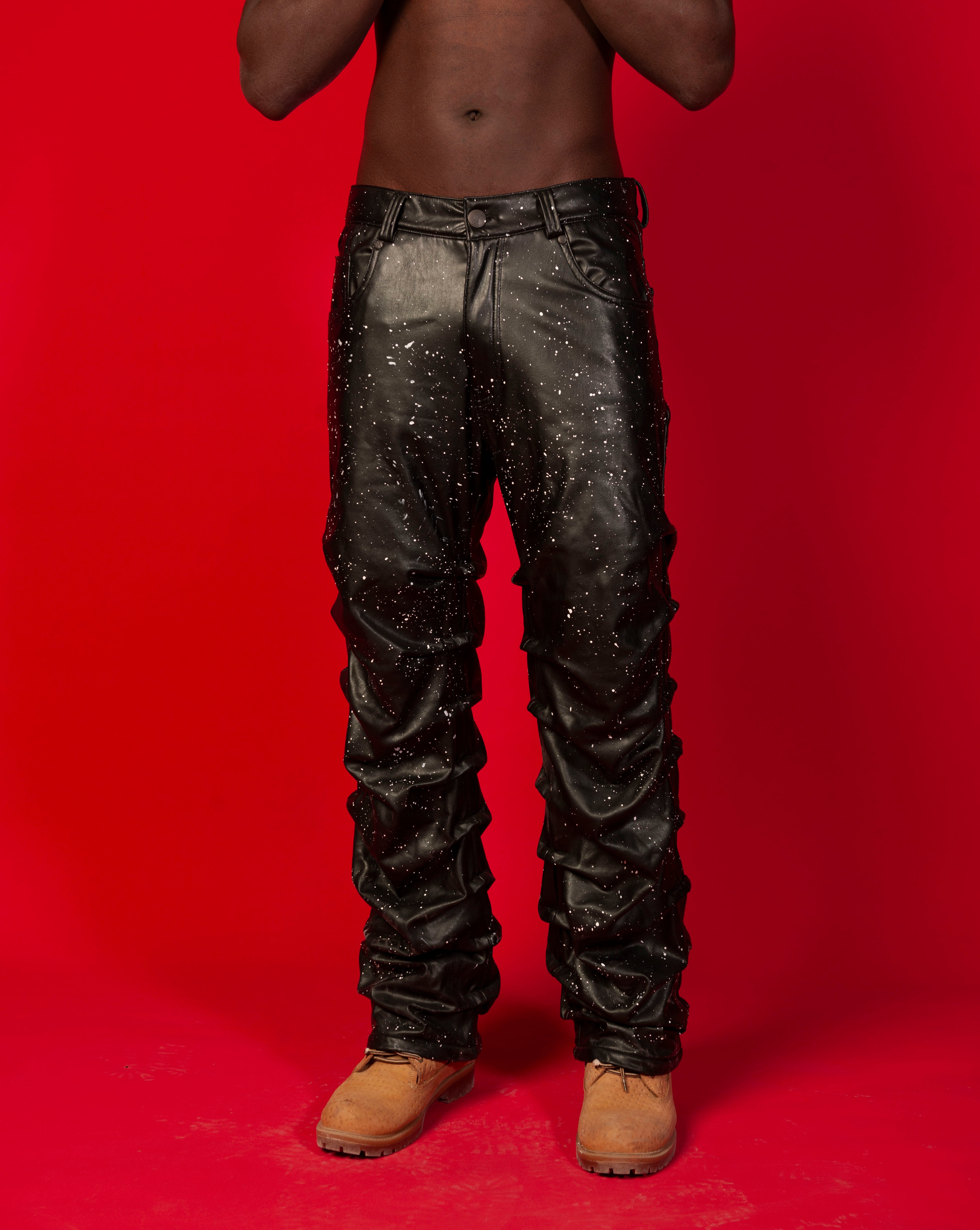 Detailansicht Artist Lederhose MOE CHARLIE, Gerafftes Leder im Nahbereich sichtbar